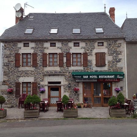 Le Relais Des Sites Faverolles (Cantal) Exterior foto