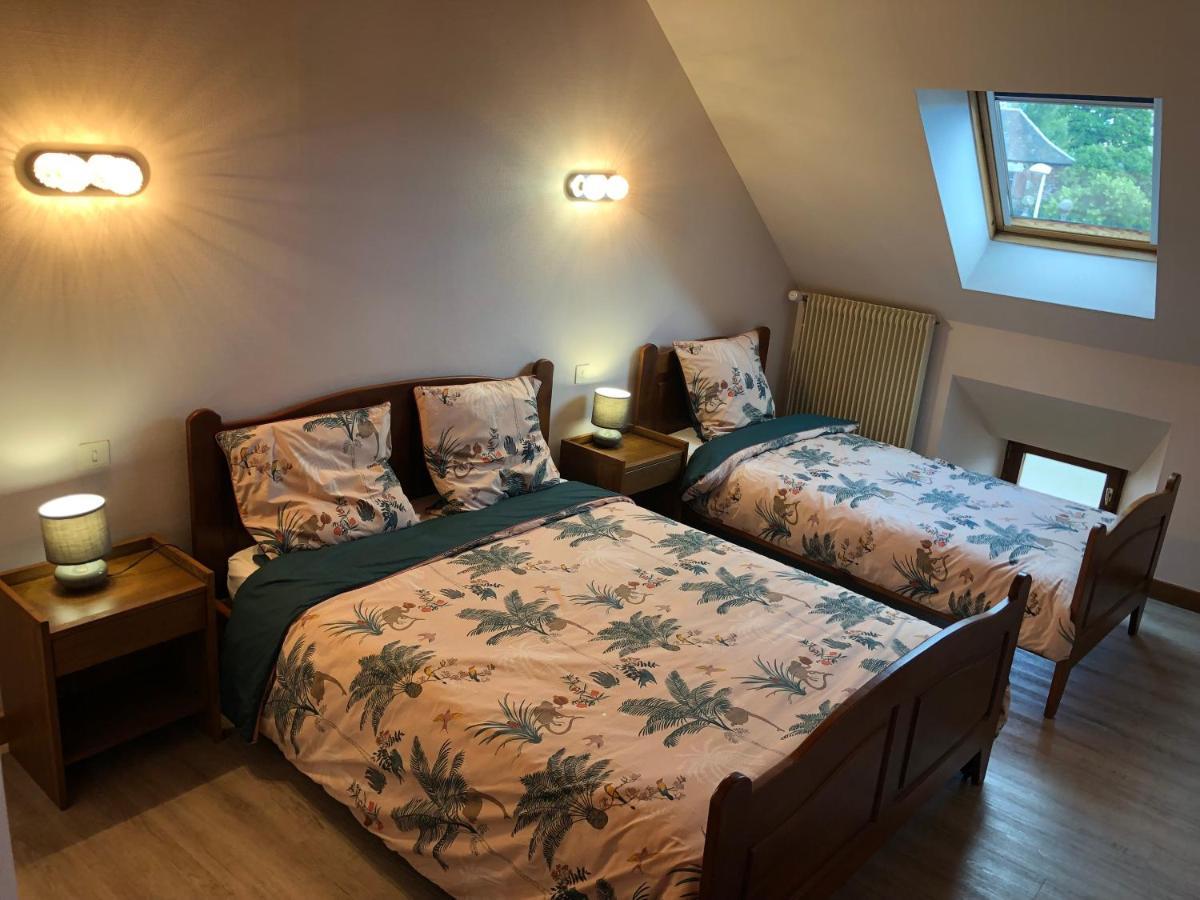 Le Relais Des Sites Faverolles (Cantal) Exterior foto