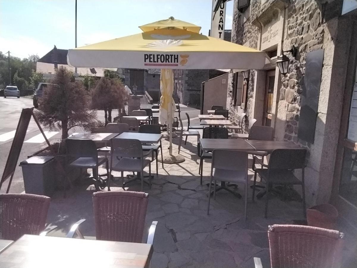Le Relais Des Sites Faverolles (Cantal) Exterior foto