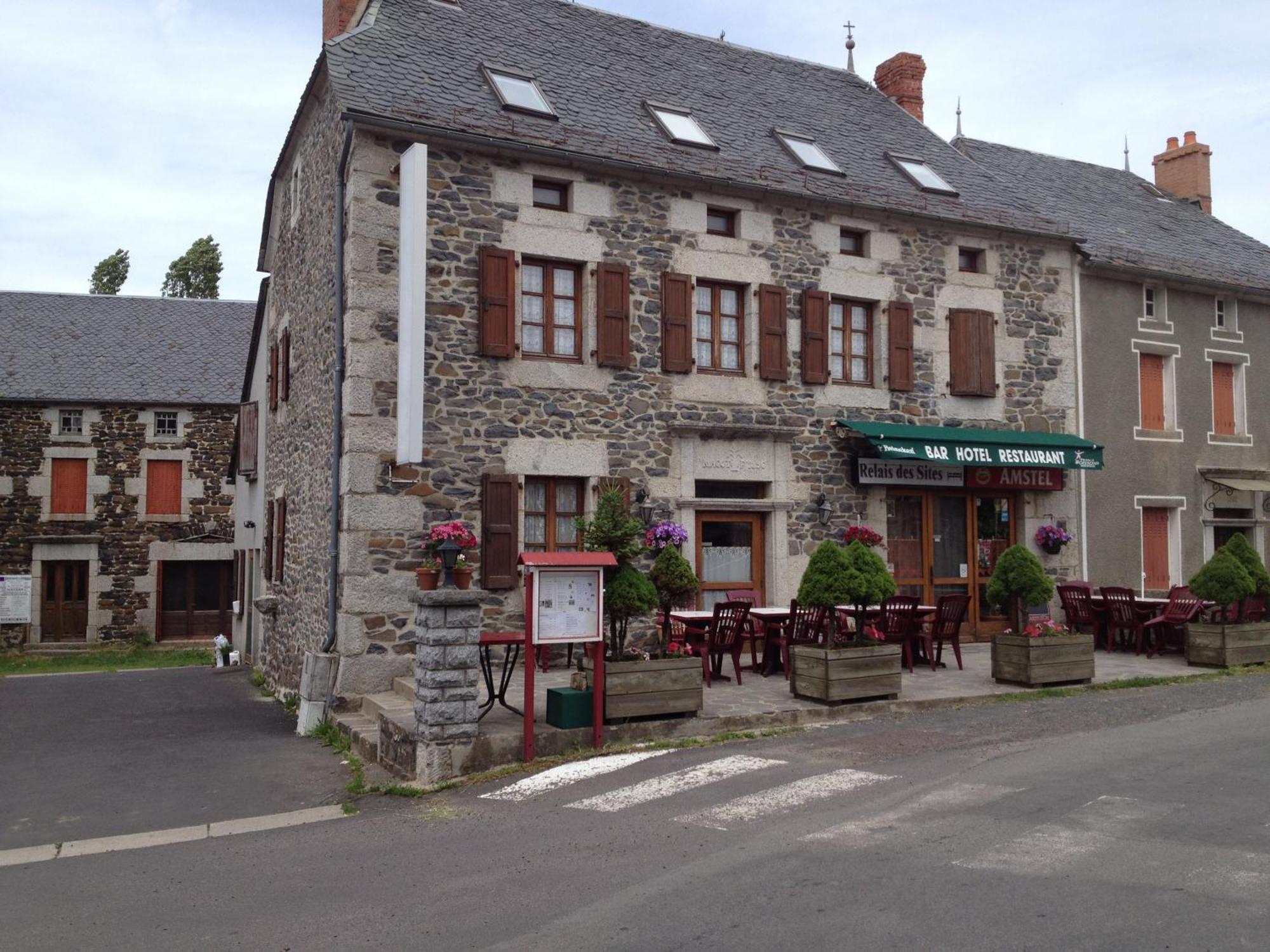 Le Relais Des Sites Faverolles (Cantal) Exterior foto